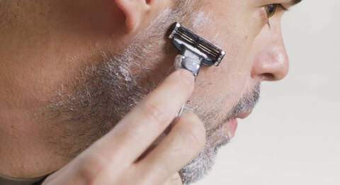 How to Use Ultimate Brushless Shave Cream White Eagle